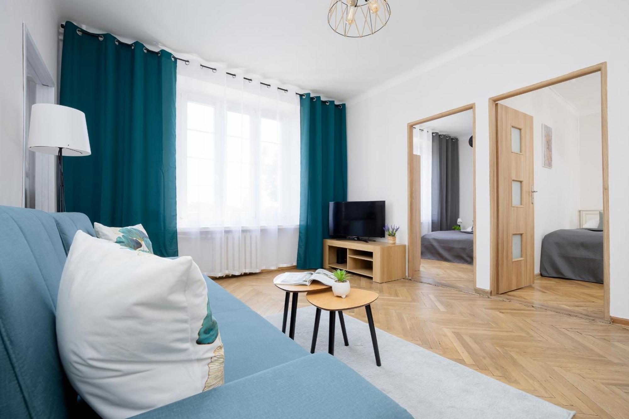 Near Lazienki Krolewskie W Warszawie By Renters Leilighet Warszawa