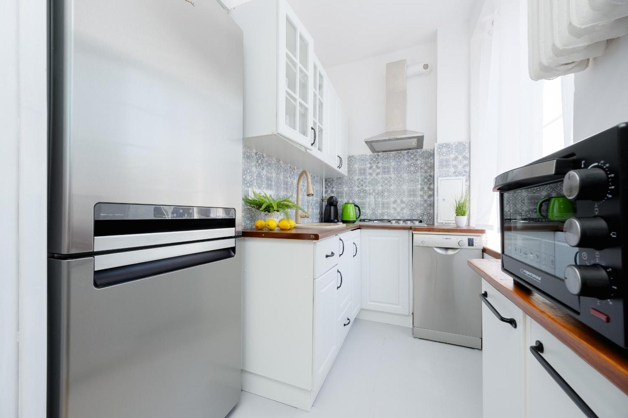 Near Lazienki Krolewskie W Warszawie By Renters * Warsaw