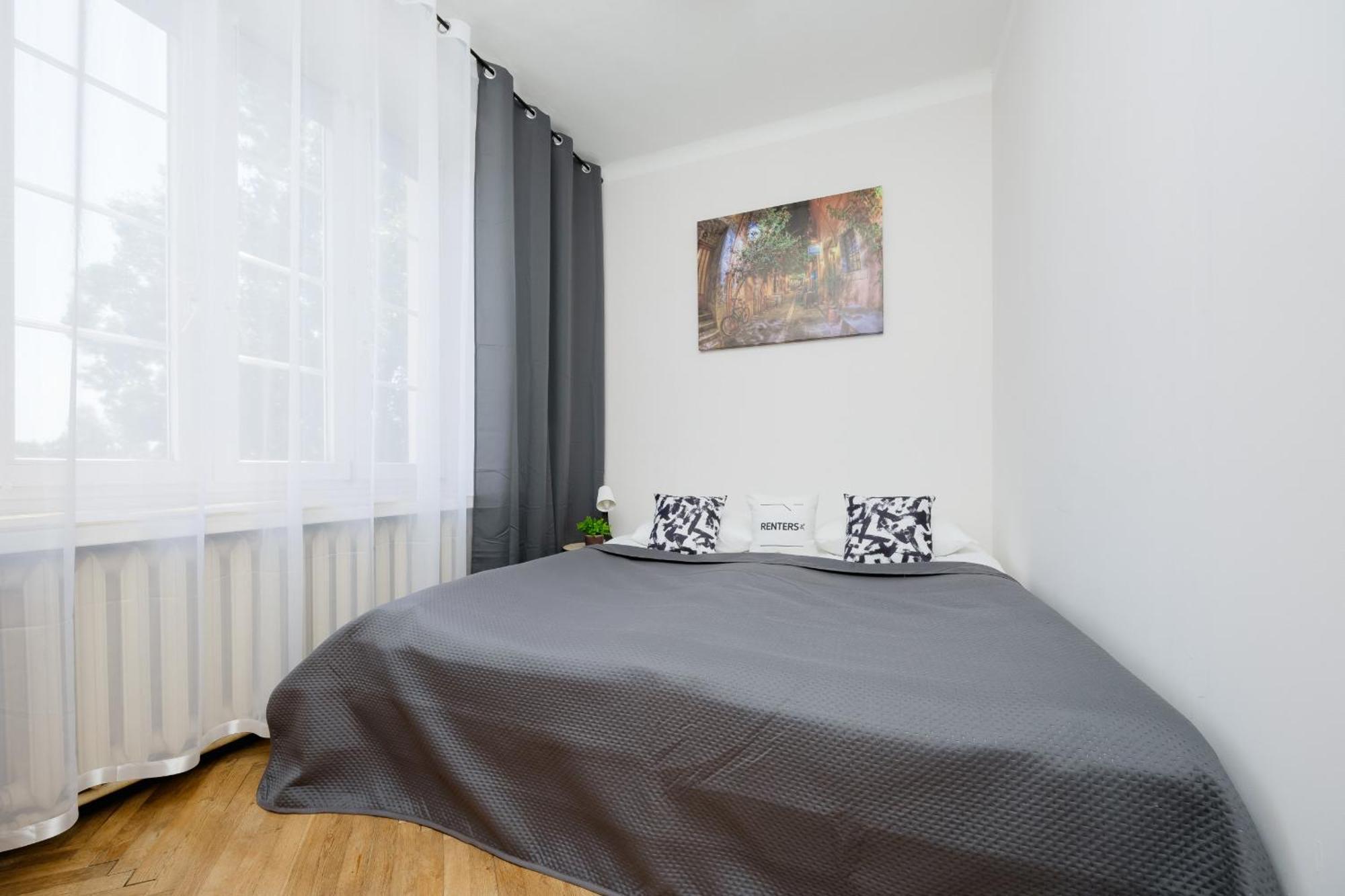 Near Lazienki Krolewskie W Warszawie By Renters * Warsaw